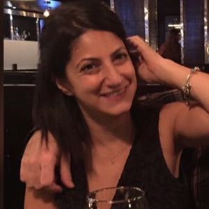 Meet your Posher, Golrokh